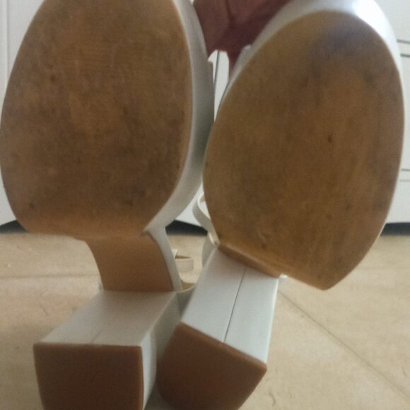 White platform chunky heels - Picture 5 of 5